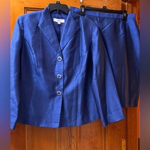Le Suit Woman 2-Piece Shimmer Blue Career Skirt Suit Blazer Set Sz 16W